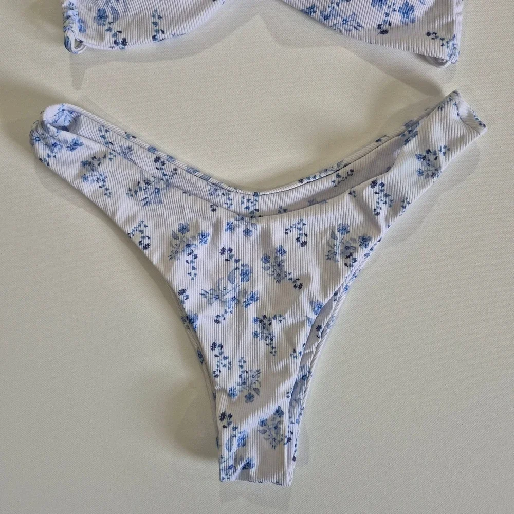 Tempt Me Blue Floral Ribbed Twist Front Bikini Set‎ White Medium